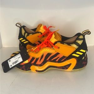 Adidas DON Issue 3 Black Orange Eye of the Tiger Stripes NBA Men's Size 9
